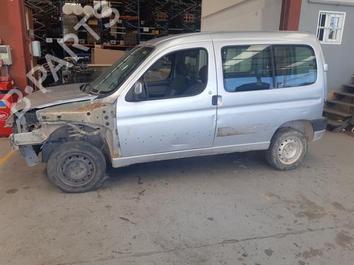 Instrument cluster PEUGEOT PARTNER MPV (5_, G_) 1.6 HDi 75 | BP17743104C47 