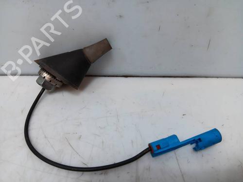 Used Antenna/Base Antenna/Base 39567509 39567509