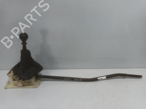 Used Gear lever CHEVROLET AVEO / KALOS Hatchback (T200) 1.4 (83 hp) 19643431