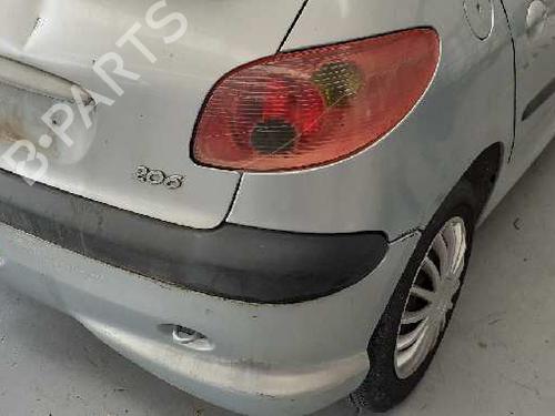 Achsschenkel links vorne PEUGEOT 206 Hatchback (2A/C) 1.1 i | BP12773900M25