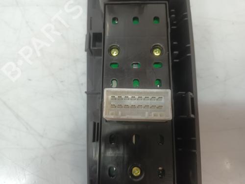 Left front window switch KIA SORENTO I (JC) | BP30081686I27