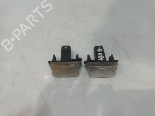 Używane Lampa oświetlenia tablicy rejestracyjnej PEUGEOT 206 Hatchback (2A/C) [1998-2012]  31069488