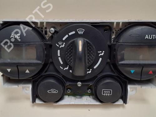 Used Climate control NISSAN PRIMERA (P11) 1.6 16V (106 hp) 12686796