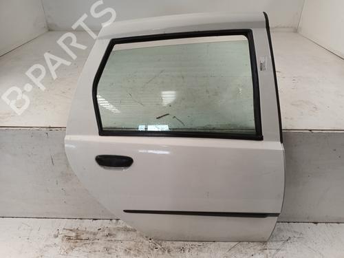 Used Right rear door FIAT PUNTO (176_) 60 1.2 (176AP, 176AR, 176AQ, 176BB) (60 hp) 19021441
