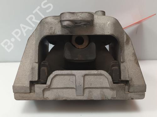Used Engine mount Engine mount VW GOLF IV (1J1) [1997-2008] 32683503 32683503
