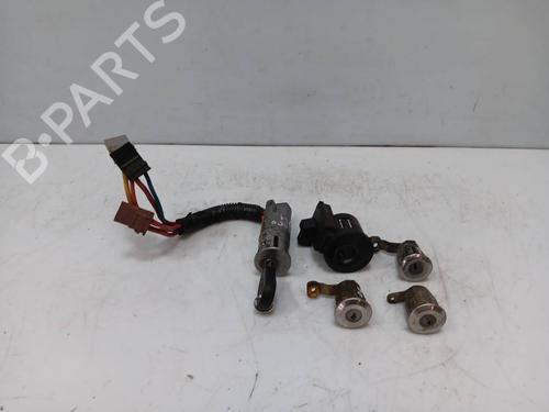 Used Electronic module Electronic module PEUGEOT PARTNER MPV (5_, G_) 1.9 D (69 hp) 40225472 40225472