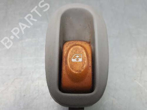 Used Right rear window switch Right rear window switch RENAULT SCÉNIC I MPV (JA0/1_, FA0_) 1.9 dCi RX4 (101 hp) 12702999 12702999
