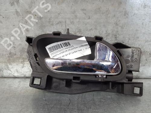 Used Front right interior door handle Front right interior door handle PEUGEOT 407 SW (6E_, 6D_) 2.2 (158 hp) 12707067 12707067