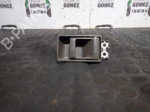 Used Front right interior door handle Front right interior door handle 12690826 12690826