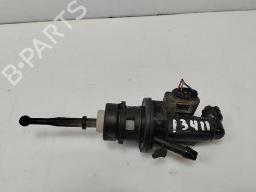 Used Clutch slave cylinder Clutch slave cylinder VW CADDY III MPV (2KB, 2KJ, 2CB, 2CJ) 1.9 TDI (105 hp) 34343557 34343557