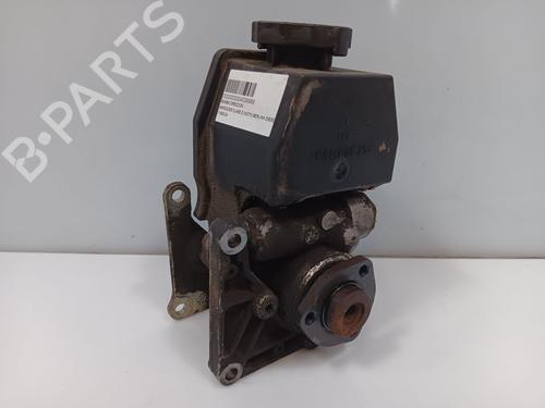Used Steering pump Steering pump MERCEDES-BENZ E-CLASS (W210) E 300 Turbo-D (210.025) (177 hp) 34696746 34696746