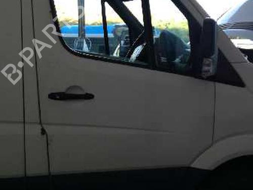 Used Right front door VW CRAFTER 30-50 Van (2E_) 2.5 TDI (136 hp) 12719957