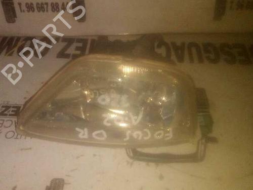Used Right front fog light FORD FOCUS I (DAW, DBW) 1.6 16V (100 hp) 12747857