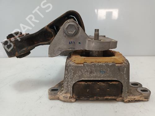 Used Engine mount PEUGEOT EXPERT Van (VF3A_, VF3U_, VF3X_) [2007-2025]  23898388