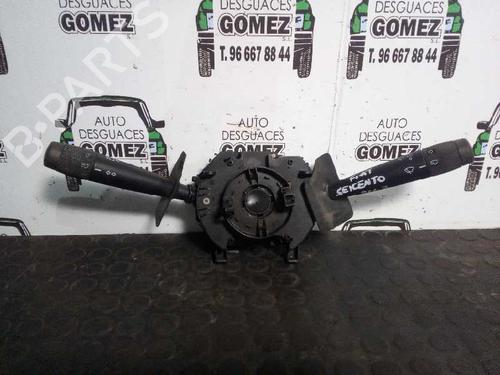 Used Headlight switch FIAT SEICENTO / 600 (187_) 1.1 (187AXB, 187AXB1A, 187AXC1A02) (54 hp) 12816521