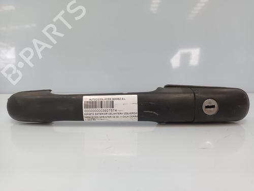 Used Front left exterior door handle MERCEDES-BENZ SPRINTER 4-t Platform/Chassis (B904) [1995-2012]  18144424