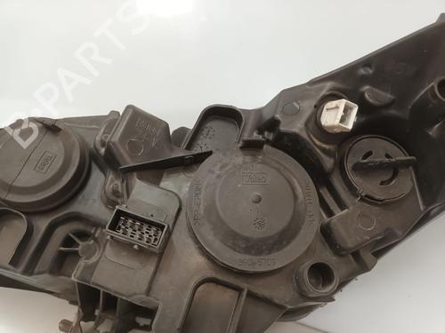 Right headlight CITROËN C4 I (LC_) | BP30136532C29