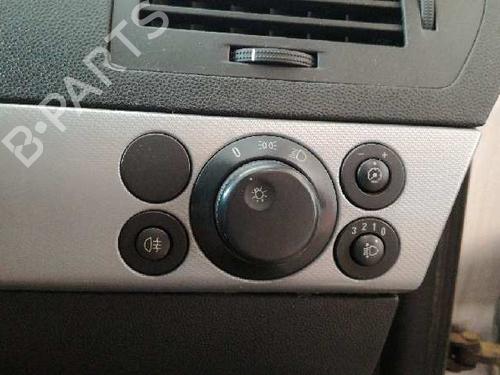 Commande de phare OPEL ASTRA H (A04) 1.6 (L48) (105 hp) 12713653