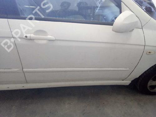 Porta anteriore destra KIA CERATO I Saloon (LD) 2.0 (143 hp) 760042F020 | 760042F020 | BLANCO |