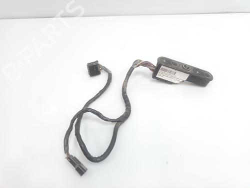 Used Left front window switch Left front window switch OPEL FRONTERA A (U92) 2.8 TD (5BMWL4, 5BSUD2) (113 hp) 33851876 33851876
