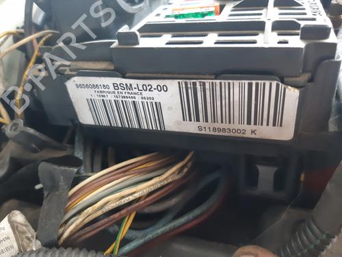 Fuse box PEUGEOT 407 (6D_) | BP31127006E1