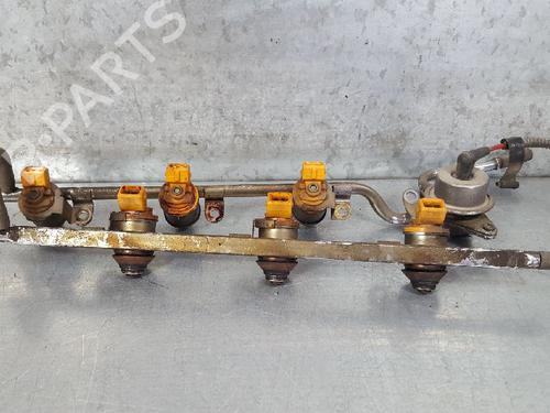 Used Injection rail FORD MONDEO I Saloon (GBP) 2.5 i 24V (170 hp) 12789841