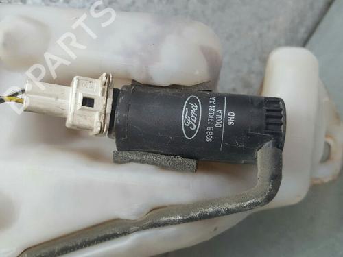 Windscreen washer tank FORD FOCUS I Saloon (DFW) 1.6 16V | BP12748862C113 