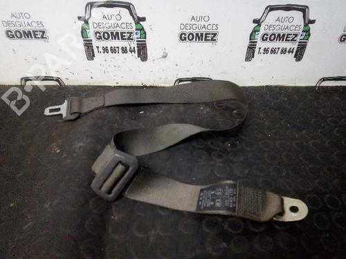 Sikkerhetsbelte bak i midten NISSAN BLUEBIRD Hatchback (T72, T12) 2.0 D (FSLT72, T12) (67 hp) 12687158