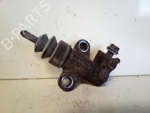 Clutch slave cylinder FORD MAVERICK (UDS, UNS) 2.7 TD | BP13966880M113 