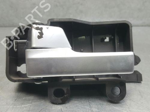 Used Front left interior door handle BMW 1 (E81) 116 i (115 hp) 12728721