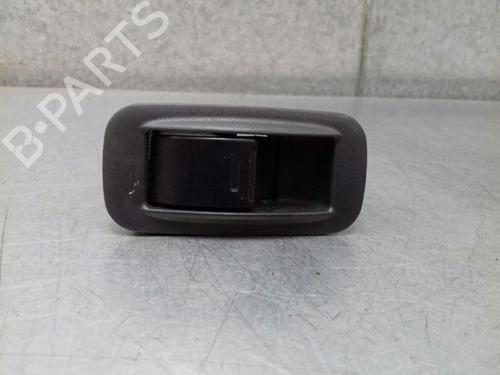 Used Right rear window switch TOYOTA COROLLA Liftback (_E11_) 1.6 (ZZE112_, ZZE112R) (110 hp) 12755642