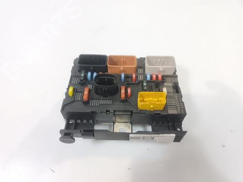Używane Skrzynka bezpieczników CITROËN C3 I (FC_, FN_) 1.1 i (60 hp) 30891299