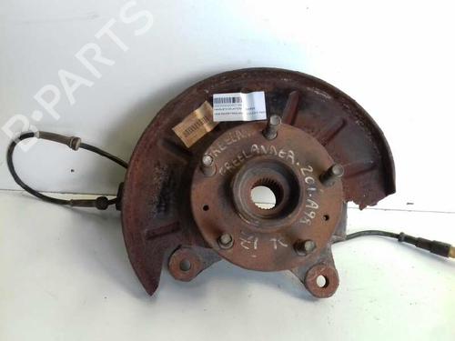 Used Left front steering knuckle LAND ROVER FREELANDER I (L314) 2.0 DI 4x4 (98 hp) 12747082