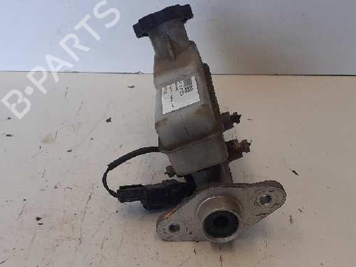 Brake master cylinder HYUNDAI H-1 / STAREX Bus (A1) 2.5 CRDi | BP12684859M77 