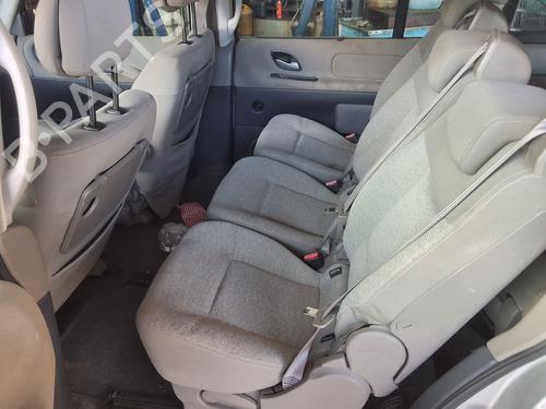 Left headlight RENAULT ESPACE IV (JK0/1_) 2.2 dCi (JK0H) | BP32292727C28