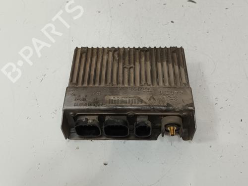 Calculateur moteur (ecu) RENAULT LAGUNA I (B56_, 556_) 2.2 D (B56F/2) (83 hp) 17754104