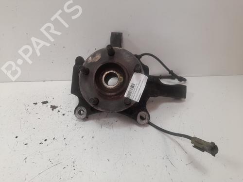 Used Right front steering knuckle CHRYSLER VOYAGER IV (RG, RS) 2.5 CRD (141 hp) 15987913