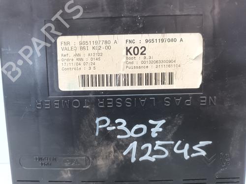 Fuse box PEUGEOT 307 Break (3E)  | BP26130967E1 