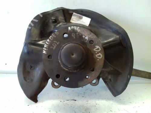 Used Right front steering knuckle MERCEDES-BENZ C-CLASS (W202) C 200 D (202.120) (75 hp) 12746735