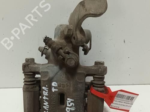 Used Right rear brake caliper HYUNDAI ELANTRA III Saloon (XD) 2.0 CRDi (113 hp) 12955284