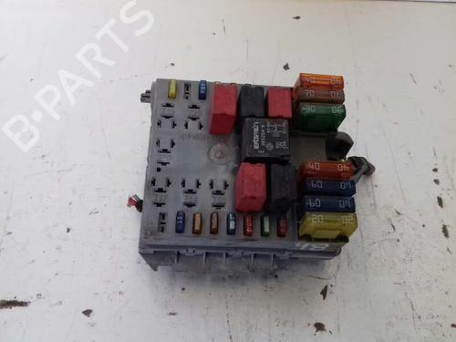 Caja reles / fusibles FIAT PUNTO (188_) 1.3 JTD 16V | BP12760832E1 