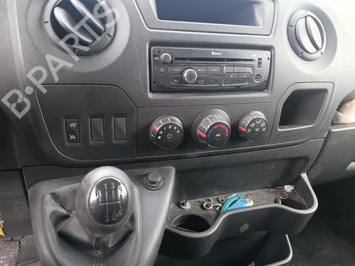 Fuse box RENAULT MASTER III Van (FV) 2.3 dCi 125 RWD (FV0C, FV0D, FV0H, FV0J, FV0A, FV0K) | BP23243056E1  - Image 15