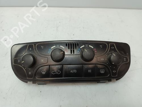 Used Climate control MERCEDES-BENZ C-CLASS (W203) C 200 CDI (203.004) (116 hp) 24109304