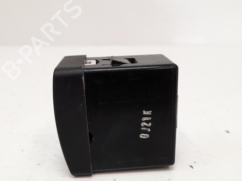 Switch CHEVROLET REZZO MPV (U100) 2.0 | BP12776717I30 