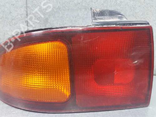 Achterlicht links HYUNDAI SONATA III (Y-3) 2.0 i 16V (139 hp) 12723008