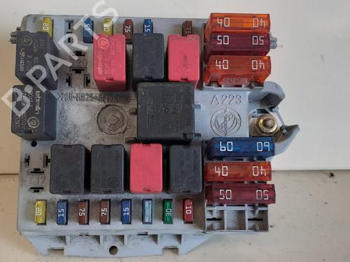 Fuse box ALFA ROMEO 147 (937_) 1.9 JTDM 16V (937.AXN1B, 937.BXN1B) | BP12723669E1 