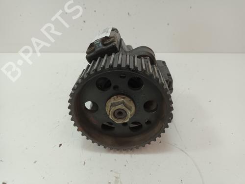 Pompa iniezione ALFA ROMEO 147 (937_) 1.9 JTD (937.AXD1A, 937.BXD1A, 937.AXV1A, 937.BXB1A,... (115 hp) 17499381