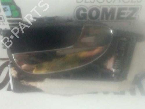 Used Front right interior door handle Front right interior door handle 12753159 12753159