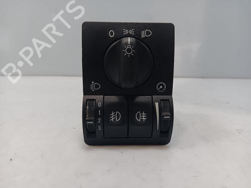 Used Headlight switch OPEL ZAFIRA A MPV (T98) [1999-2006]  26185609