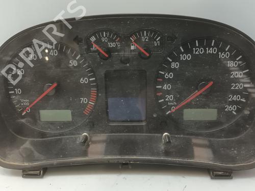 Used Instrument cluster VW GOLF IV (1J1) 1.6 (100 hp) 21535070